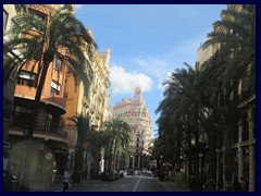 Plaza del Ayuntamiento 58 - Carrer de Barques